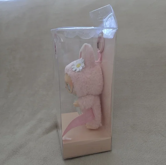 🩷Mokoko Close To Sweet Series Vinyl Plush Pendant with Pink Tag Version - Picture 4 of 10